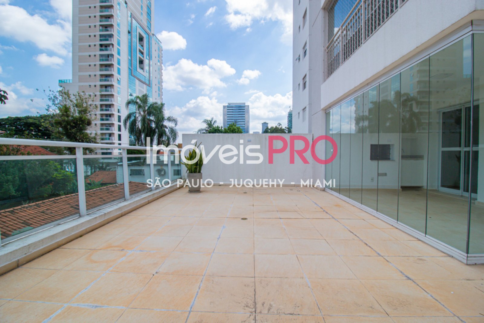 Foto :: https://assets.imoveispro.com.br/thumb/IP29661/garden-venda-brooklin_IP29661_11_1920x1080.jpg?