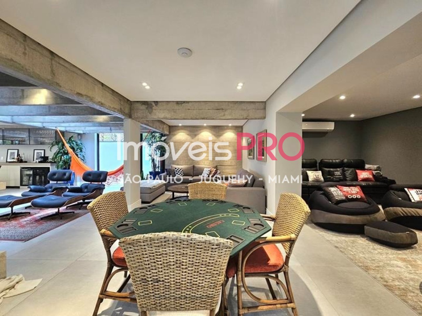 Foto :: https://assets.imoveispro.com.br/thumb/IP29663/sobrado-venda-brooklin_IP29663_11_1920x1080.jpg?