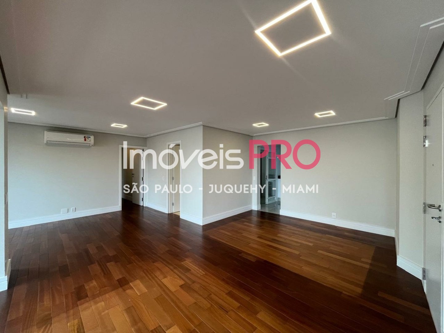 Apartamento de 3 quartos, 125 m², à venda em Moema Pássaros, R$ 3,4 mi — foto 4 de 35