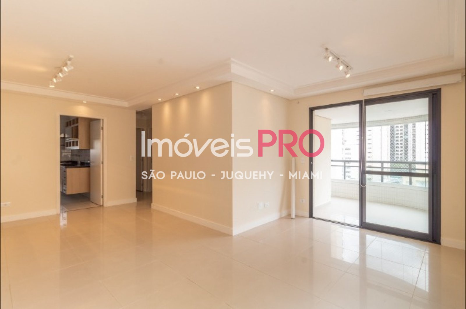Apartamento de 3 quartos, 102 m², à venda em Moema, R$ 1,7 mi — foto 1 de 33