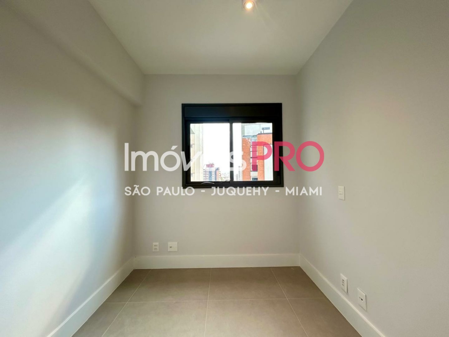 Foto :: https://assets.imoveispro.com.br/thumb/IP30426/apartamento-venda-vila-mariana_IP30426_11_1920x1080.jpg?