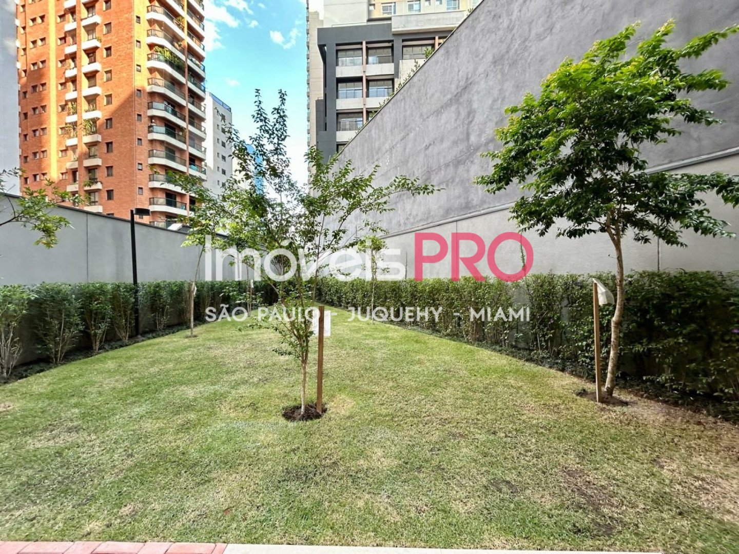 Foto :: https://assets.imoveispro.com.br/thumb/IP30426/apartamento-venda-vila-mariana_IP30426_23_1920x1080.jpg?