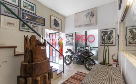 Casa em Ibirapuera — foto 1 (Ref. IP30482)