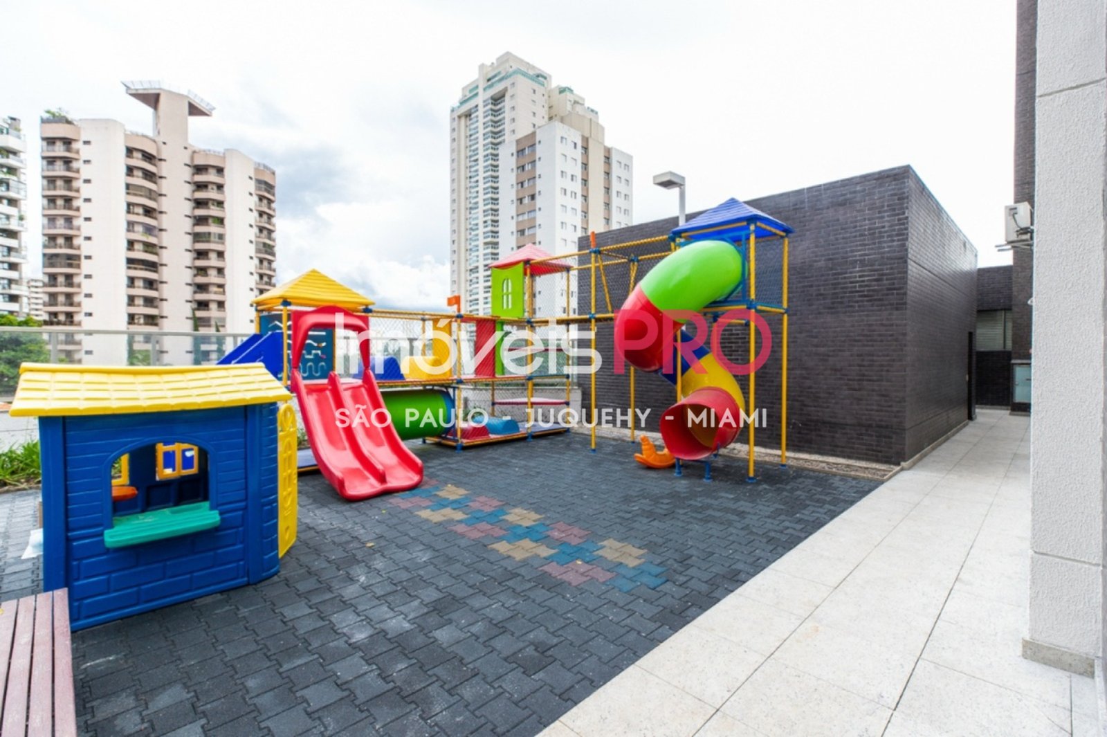 Foto :: https://assets.imoveispro.com.br/thumb/IP31097/apartamento-venda-campo-belo_IP31097_17_1920x1080.jpg?