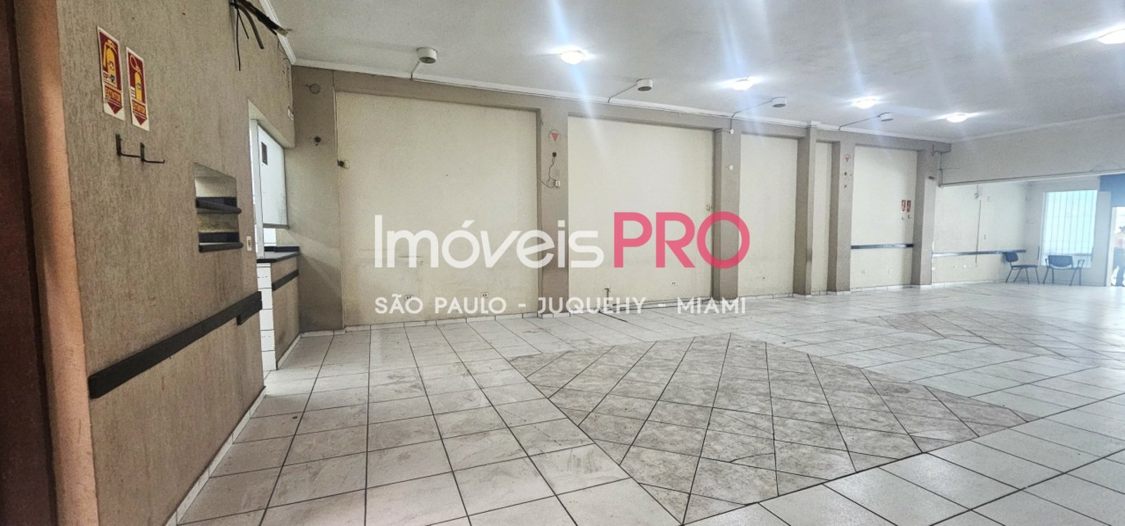 Foto :: https://assets.imoveispro.com.br/thumb/IP31101/loja-venda-vila-nova-conceicao_IP31101_11_1920x1080.jpg?