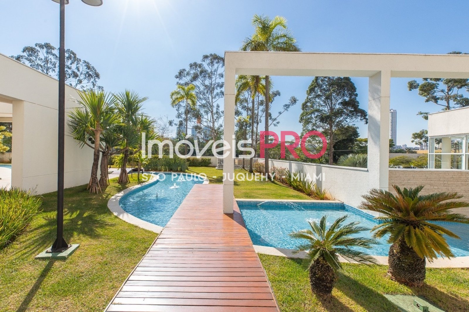 Foto :: https://assets.imoveispro.com.br/thumb/IP31290/apartamento-venda-campo-grande_IP31290_35_1920x1080.jpg?