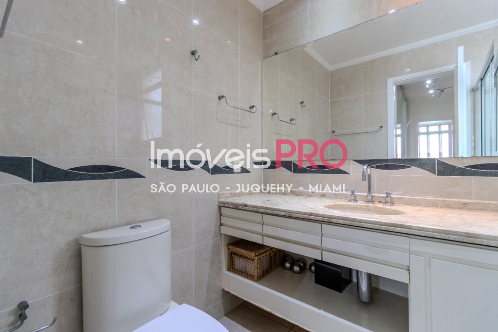 Foto :: https://assets.imoveispro.com.br/thumb/IP31333/apartamento-venda-campo-belo_IP31333_41_1920x1080.jpg?