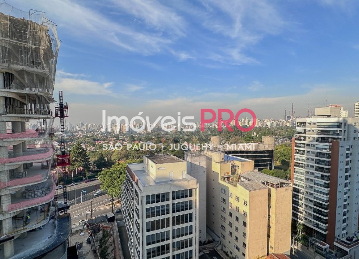 Foto :: https://assets.imoveispro.com.br/thumb/IP31626/apartamento-venda-pinheiros_IP31626_11_1920x1080.jpg?