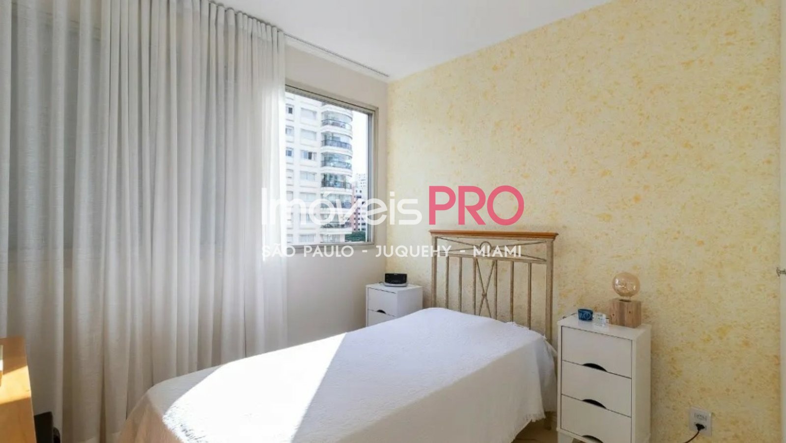 Foto :: https://assets.imoveispro.com.br/thumb/IP31909/apartamento-venda-moema_IP31909_11_1920x1080.jpg?