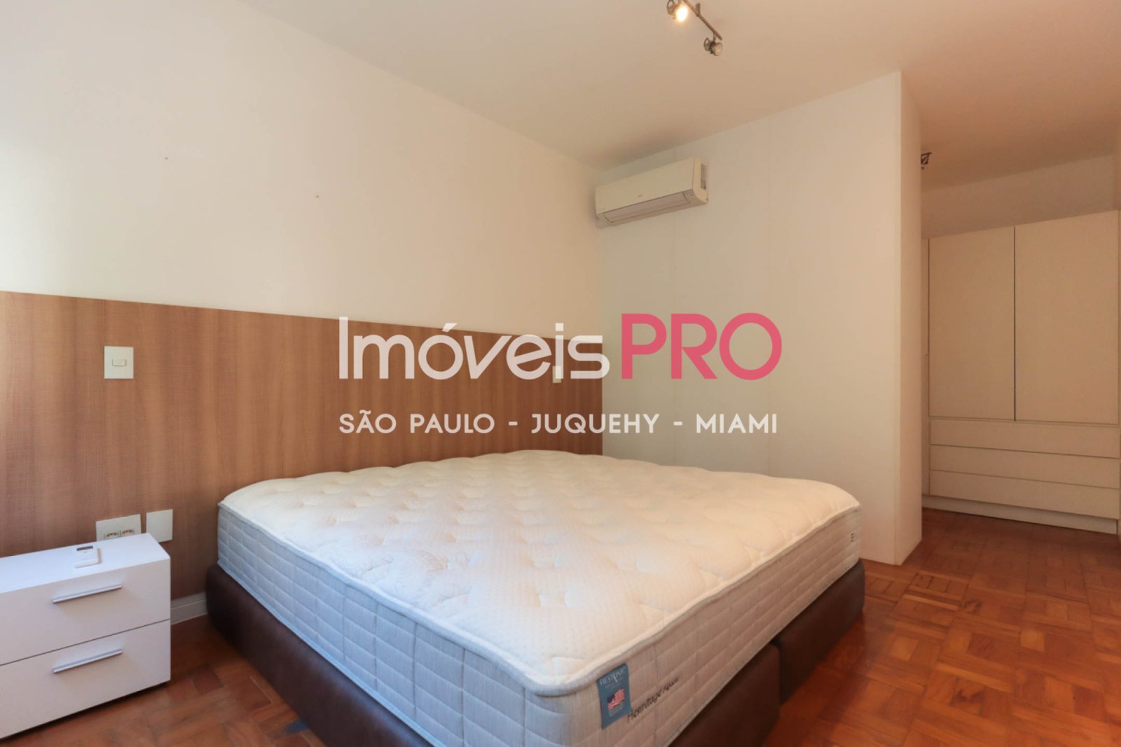 Foto :: IP32037