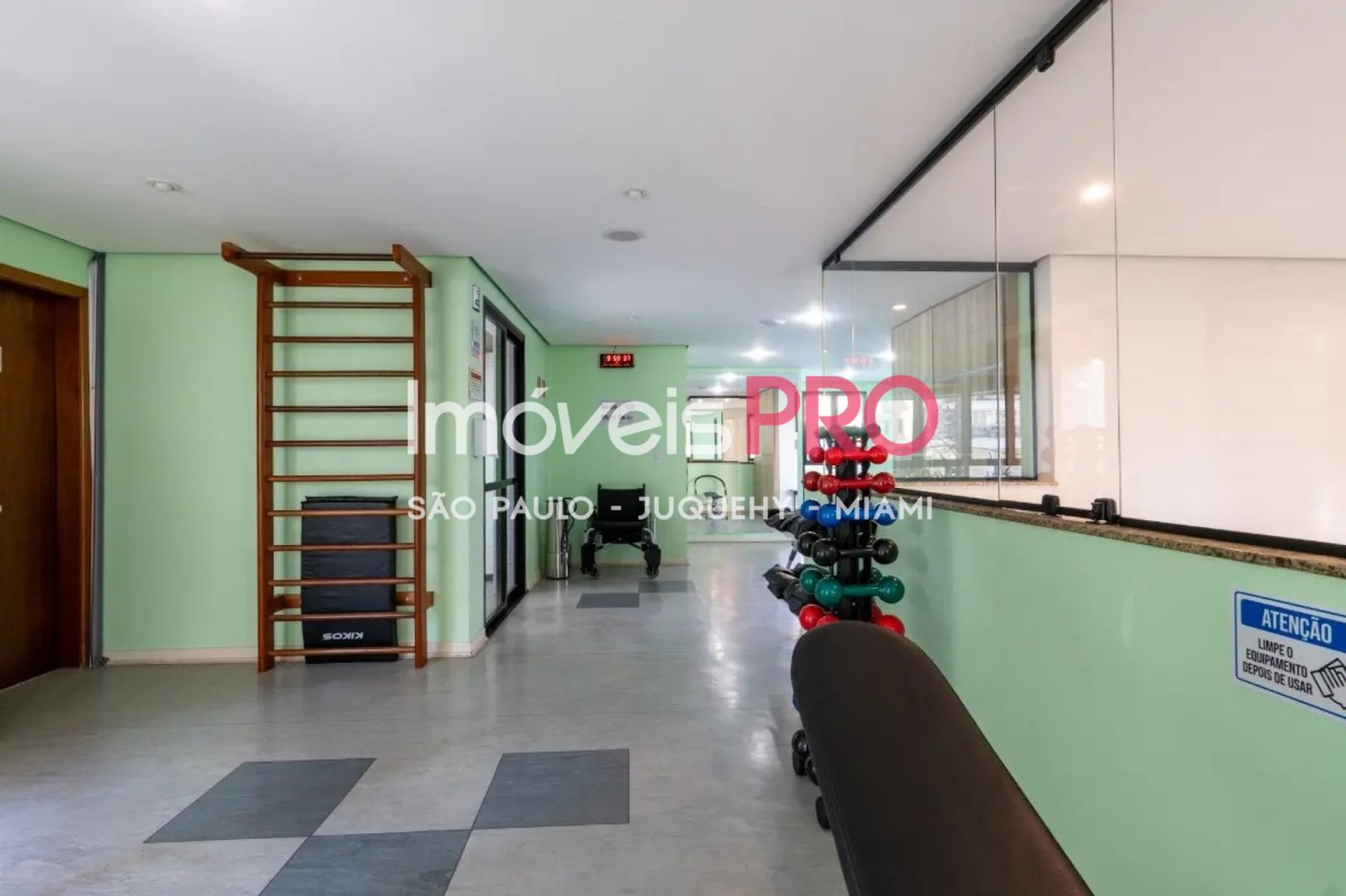 Foto :: https://assets.imoveispro.com.br/thumb/IP32506/apartamento-venda-campo-belo_IP32506_23_1920x1080.jpg?