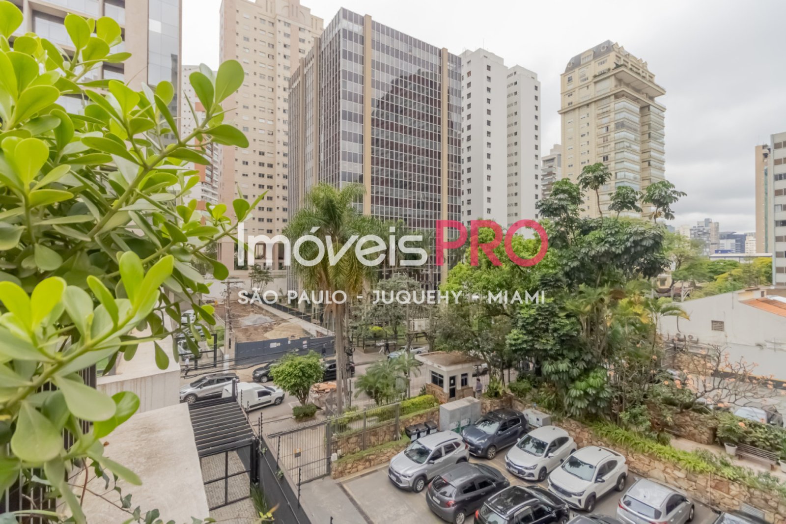 Foto :: https://assets.imoveispro.com.br/thumb/IP32743/casa-venda-vila-nova-conceicao_IP32743_11_1920x1080.jpg?