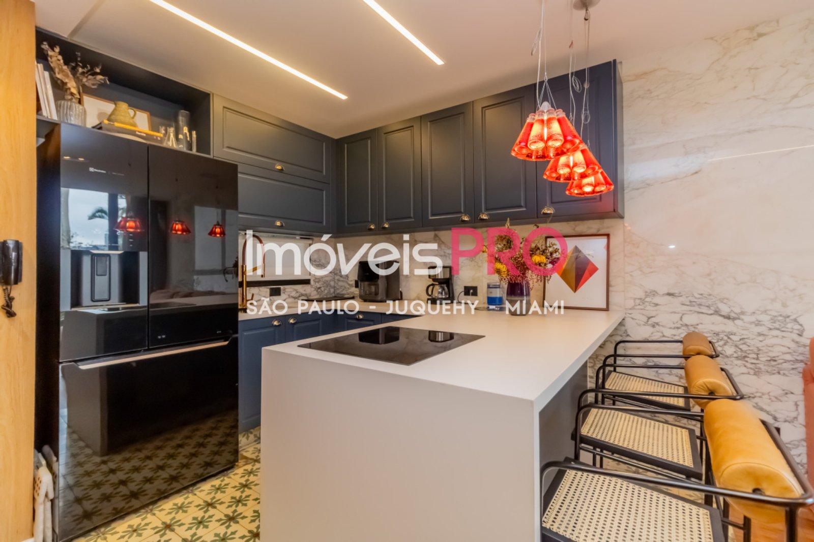 Foto :: https://assets.imoveispro.com.br/thumb/IP32743/casa-venda-vila-nova-conceicao_IP32743_23_1920x1080.jpg?