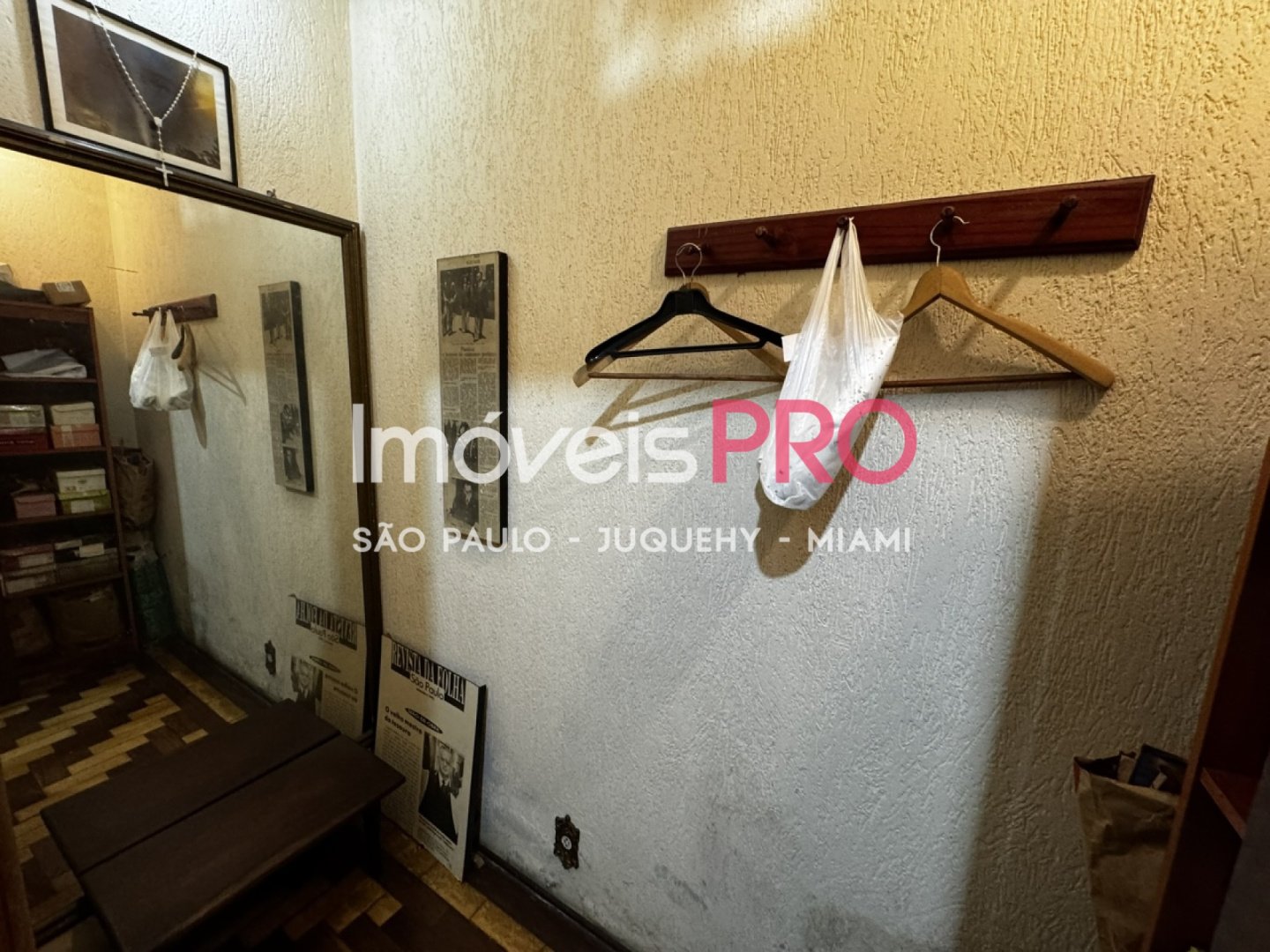 Foto :: https://assets.imoveispro.com.br/thumb/IP32889/casa-venda-indianopolis_IP32889_23_1920x1080.jpg?