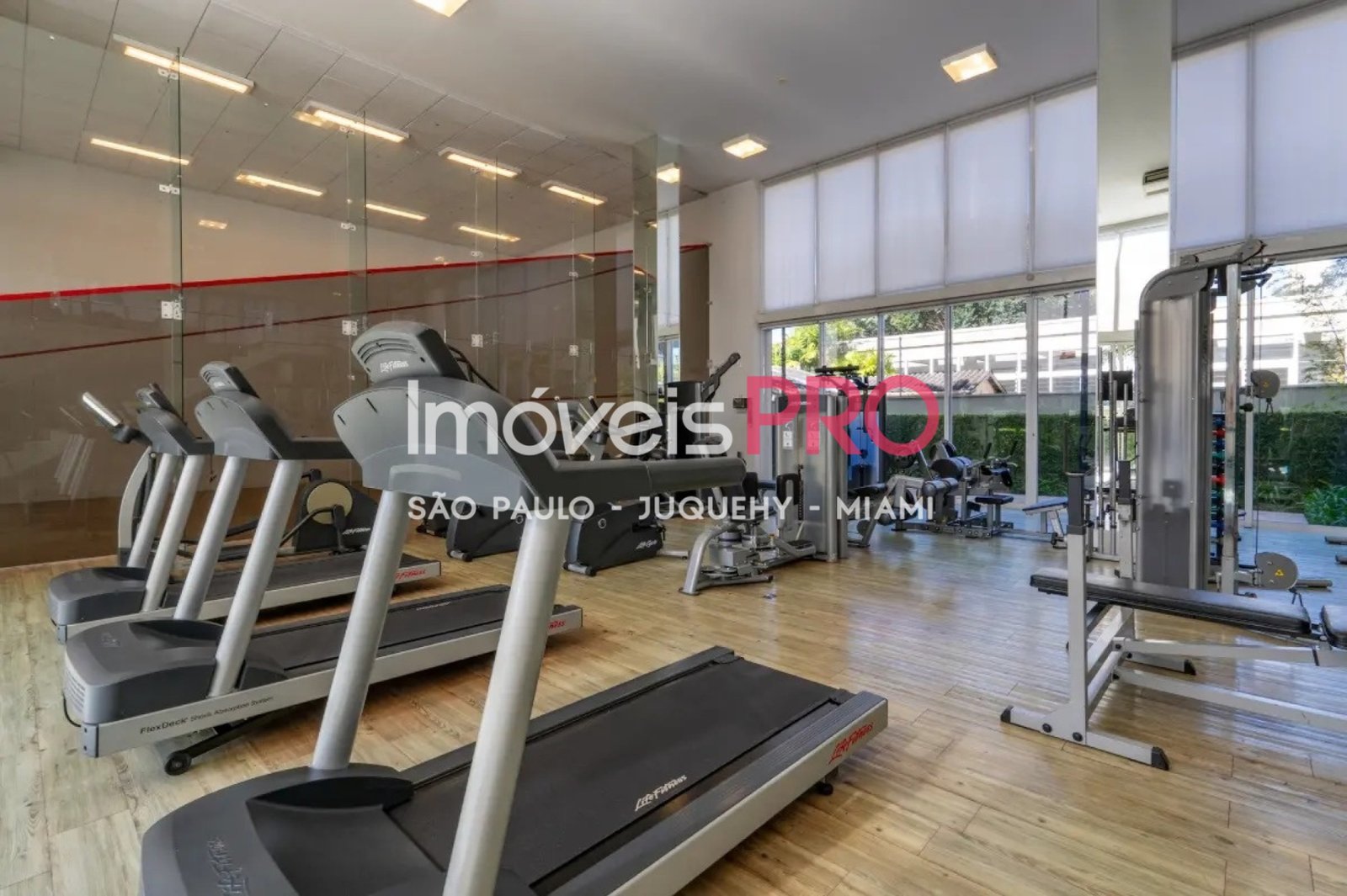 Foto :: https://assets.imoveispro.com.br/thumb/IP32980/apartamento-venda-vila-mariana_IP32980_29_1920x1080.jpg?