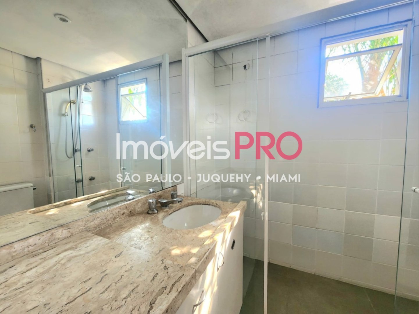 Foto :: https://assets.imoveispro.com.br/thumb/IP32984/apartamento-venda-pinheiros_IP32984_17_1920x1080.jpg?