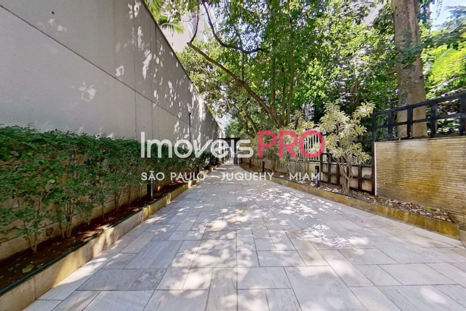 Foto :: https://assets.imoveispro.com.br/thumb/IP33058/apartamento-venda-morumbi_IP33058_23_1920x1080.jpg?