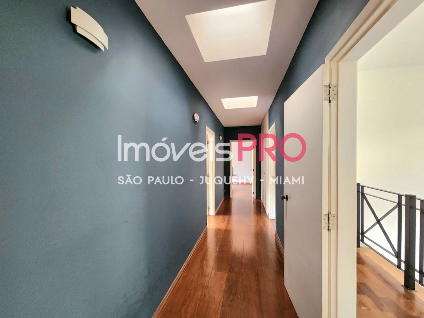 Foto :: https://assets.imoveispro.com.br/thumb/IP33122/casa-venda-jardim-guedala_IP33122_17_1920x1080.jpg?