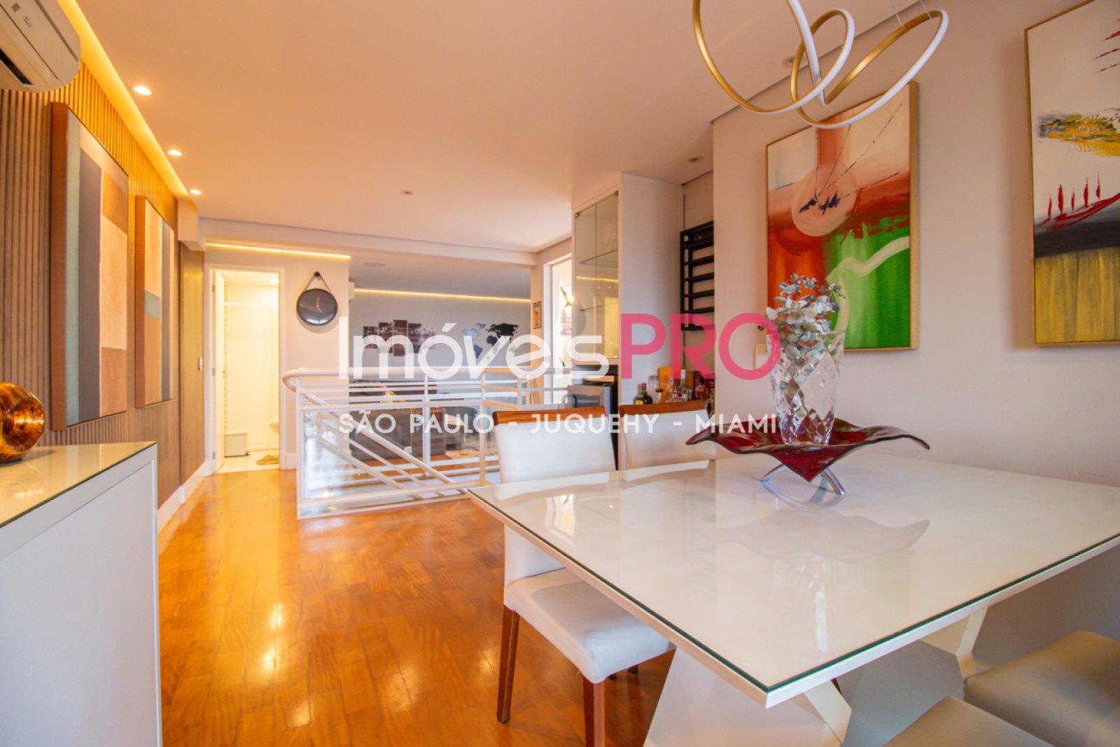 Foto :: https://assets.imoveispro.com.br/thumb/IP33347/cobertura-venda-moema-indios_IP33347_29_1920x1080.jpg?