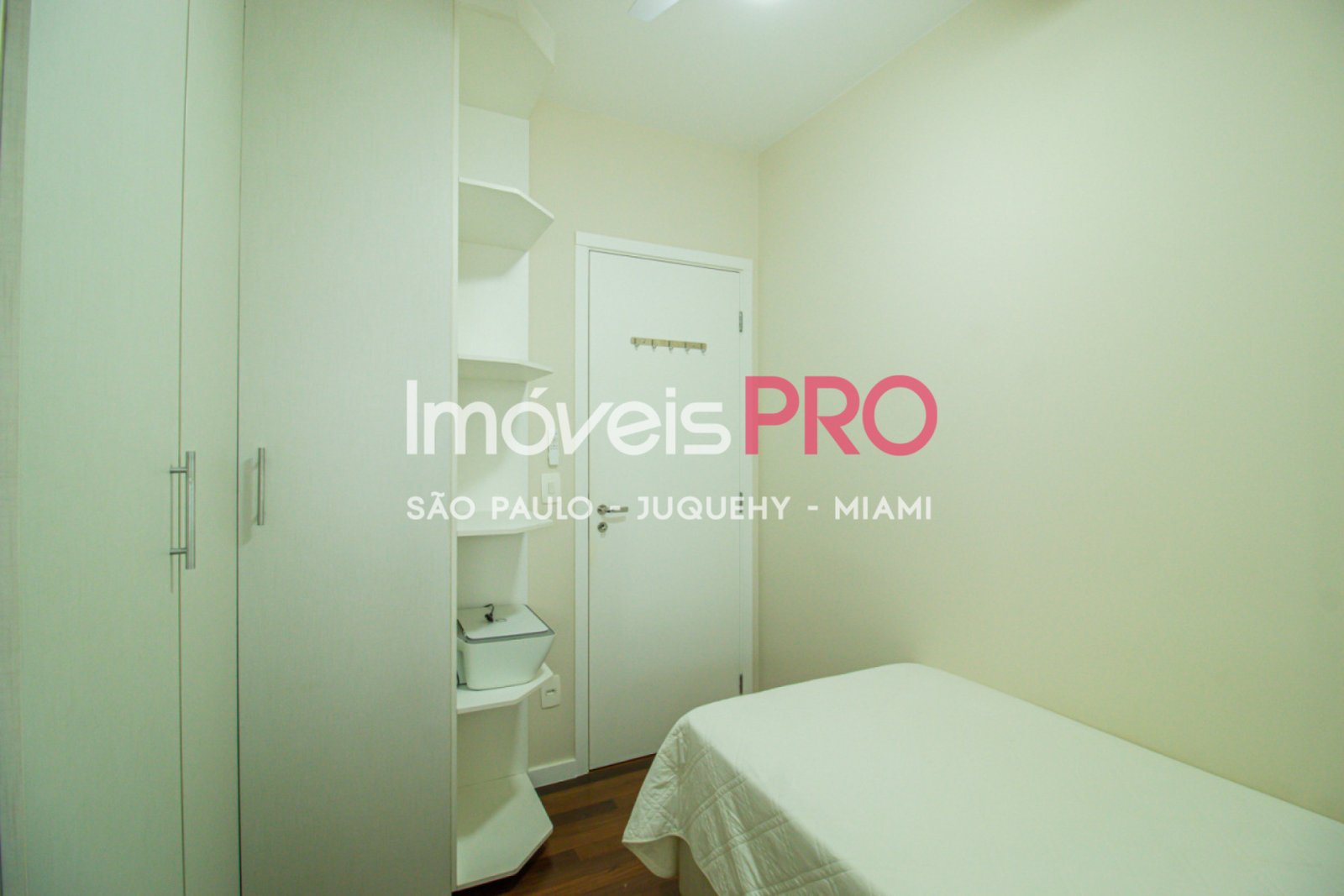 Foto :: IP33565