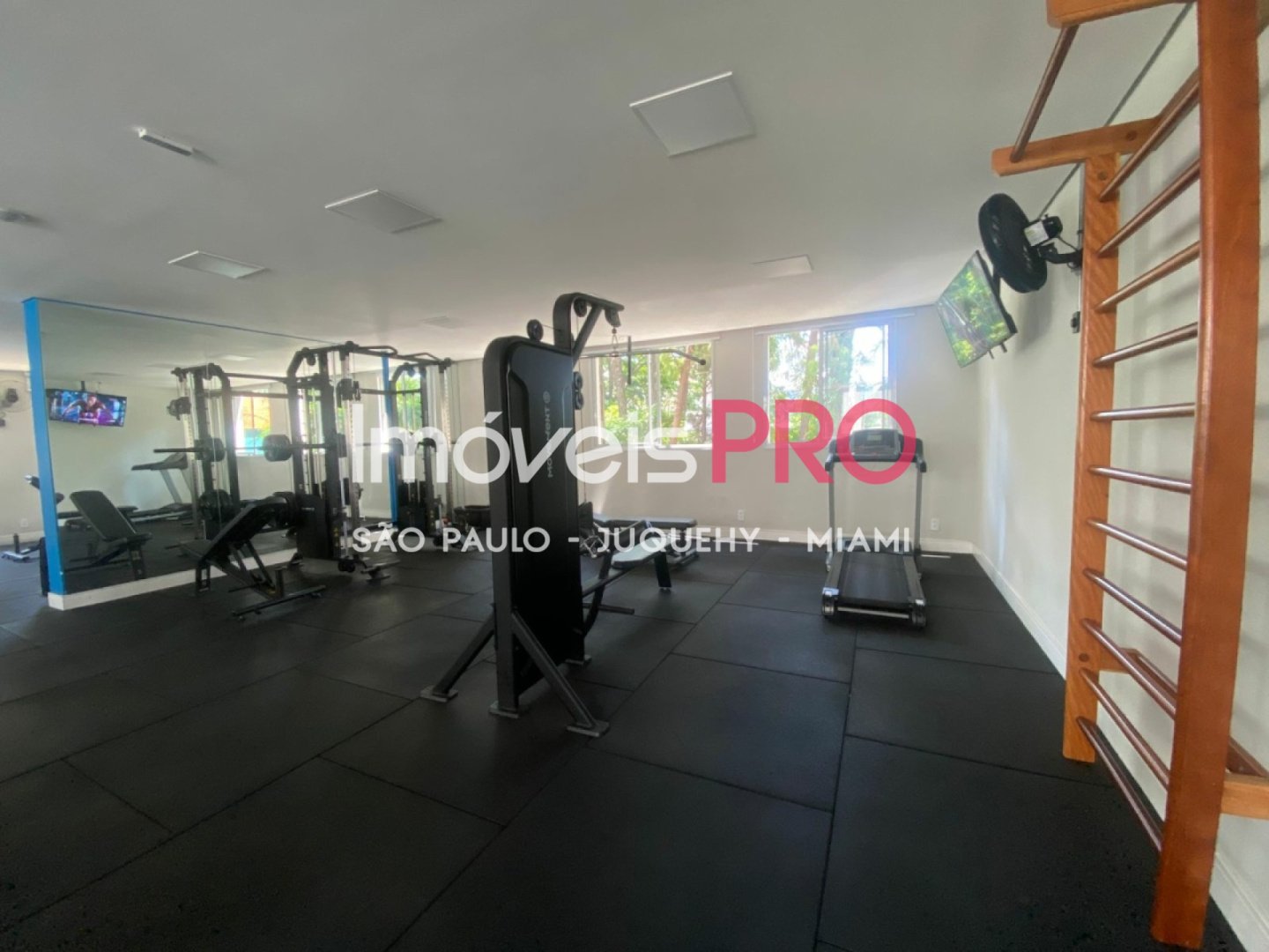 Foto :: https://assets.imoveispro.com.br/thumb/IP33705/apartamento-venda-santo-amaro_IP33705_17_1920x1080.jpg?