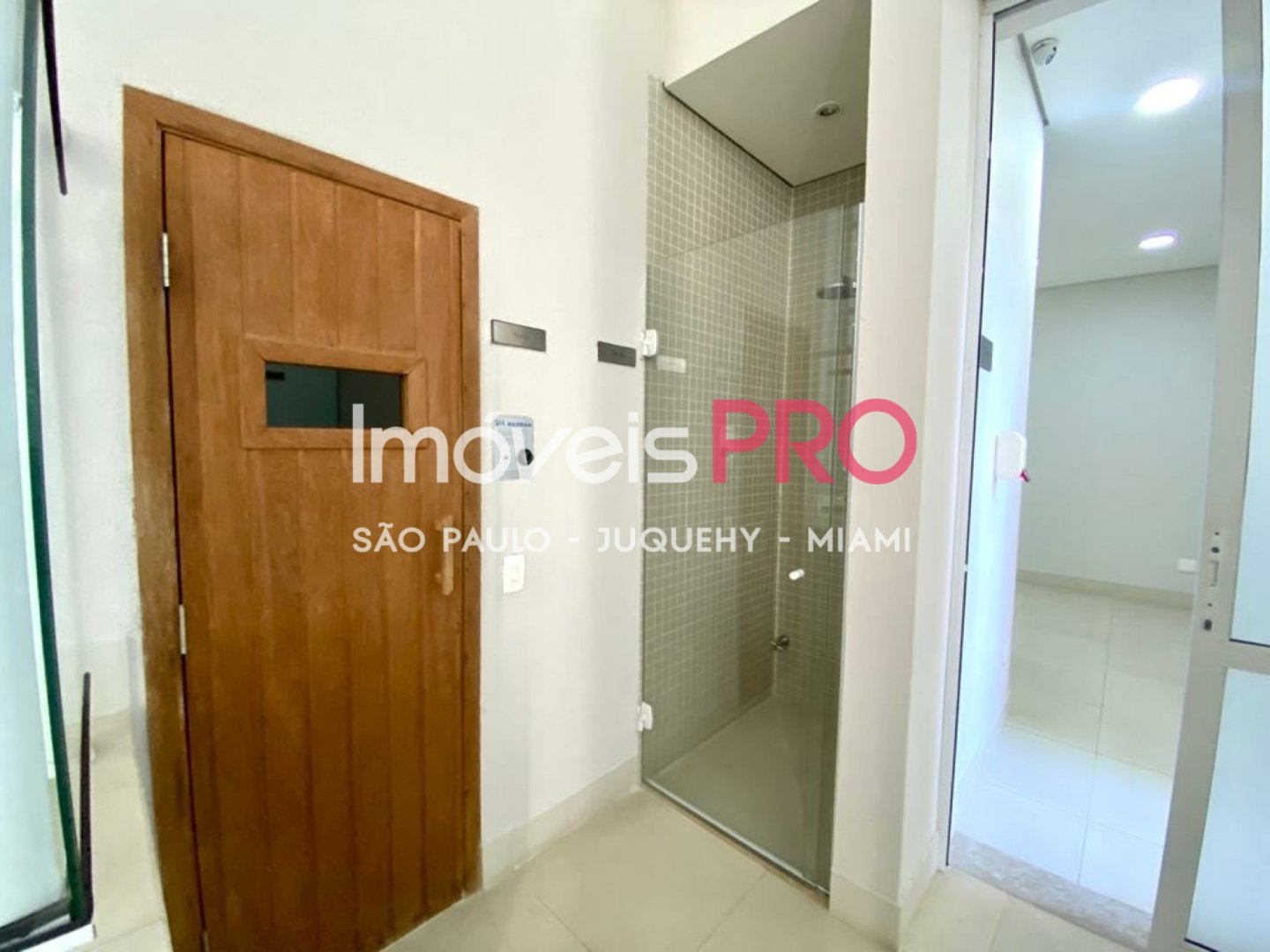 Foto :: https://assets.imoveispro.com.br/thumb/IP33788/apartamento-venda-moema_IP33788_59_1920x1080.jpg?