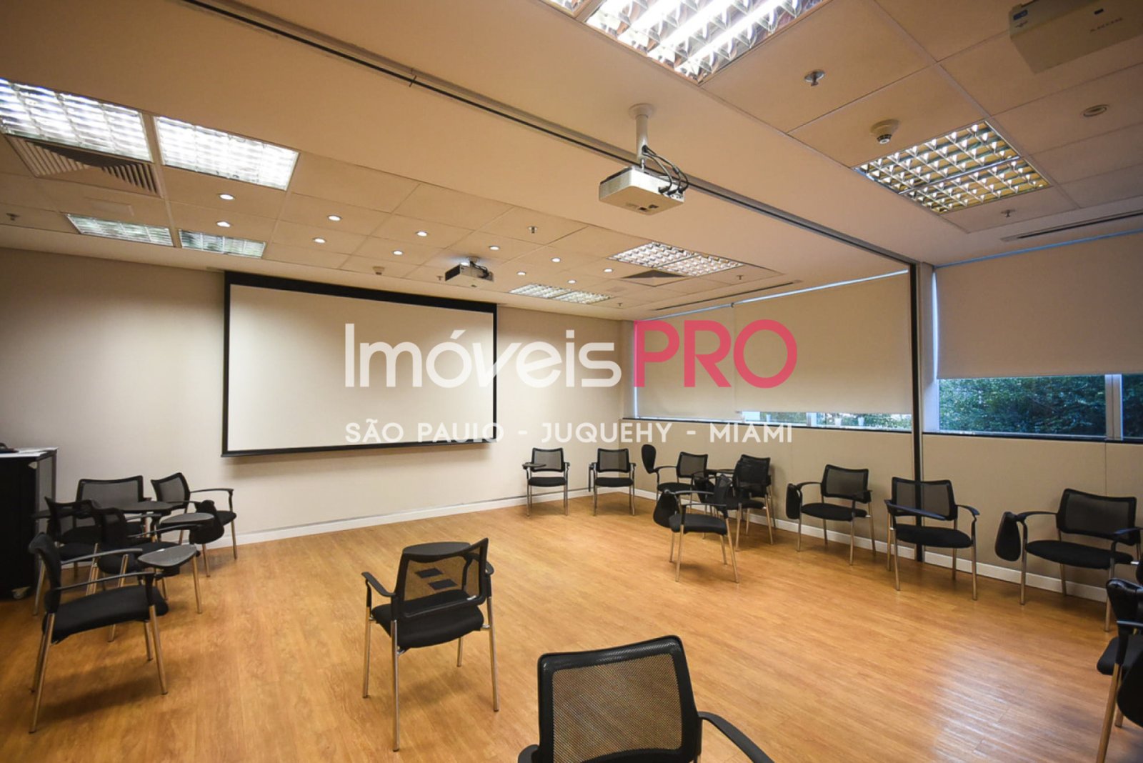 Foto :: https://assets.imoveispro.com.br/thumb/IP34122/conj-comercial-aluguel-chacara-santo-antonio-zona-sul_IP34122_11_1920x1080.jpg?