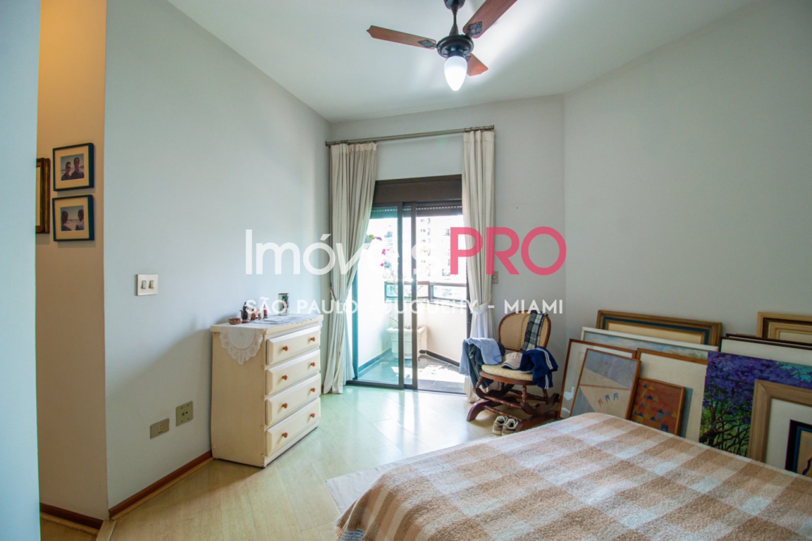 Foto :: IP34180