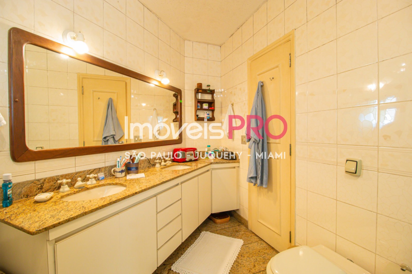 Foto :: IP34180
