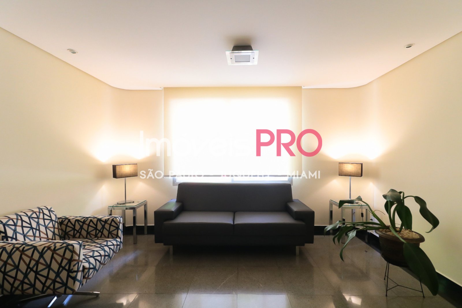 Foto :: https://assets.imoveispro.com.br/thumb/IP34182/apartamento-venda-moema-indios_IP34182_23_1920x1080.jpg?