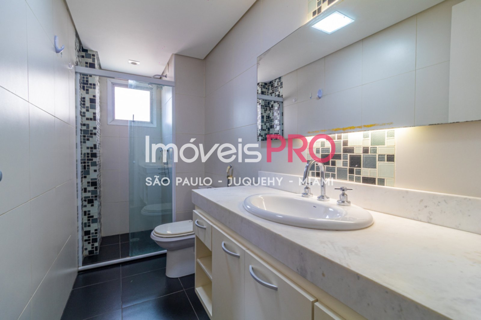 Foto :: https://assets.imoveispro.com.br/thumb/IP34311/apartamento-venda-campo-belo_IP34311_23_1920x1080.jpg?