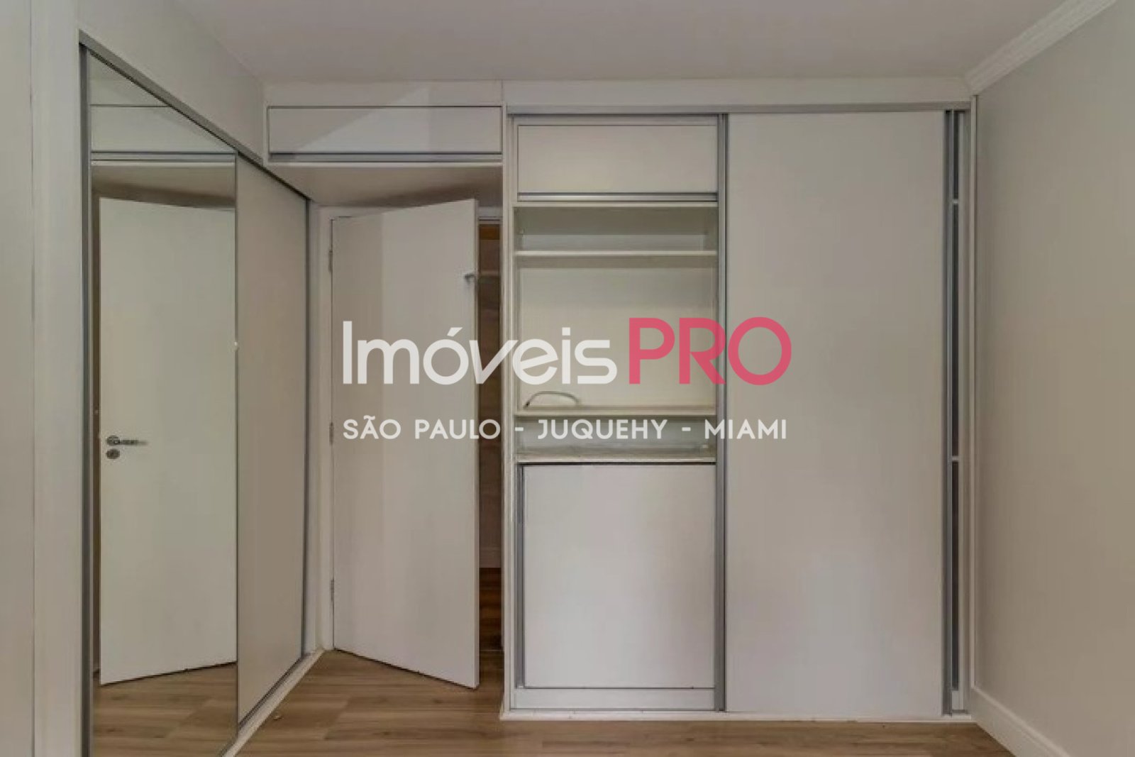 Foto :: https://assets.imoveispro.com.br/thumb/IP34335/apartamento-aluguel-moema_IP34335_11_1920x1080.jpg?