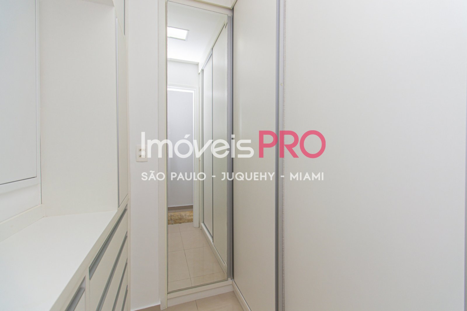 Foto :: https://assets.imoveispro.com.br/thumb/IP34651/apartamento-venda-brooklin_IP34651_17_1920x1080.jpg?