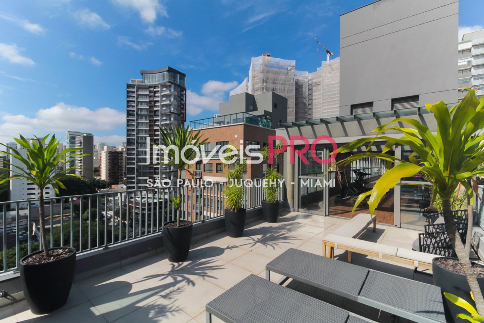 Foto :: https://assets.imoveispro.com.br/thumb/IP34715/apartamento-venda-moema-passaros_IP34715_29_1920x1080.jpg?