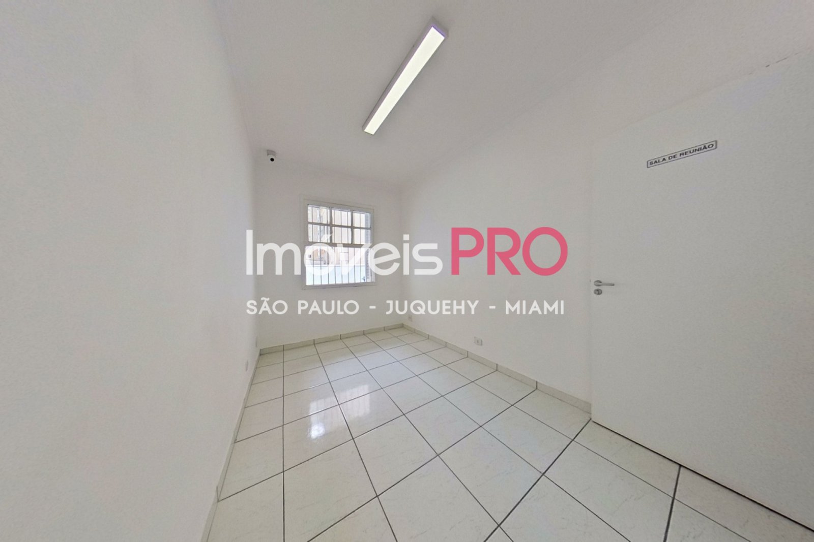 Foto :: IP34750