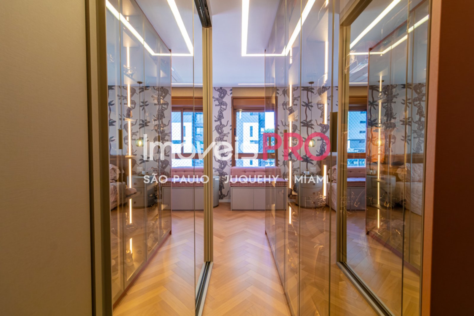 Foto :: https://assets.imoveispro.com.br/thumb/IP34786/apartamento-venda-campo-belo_IP34786_29_1920x1080.jpg?