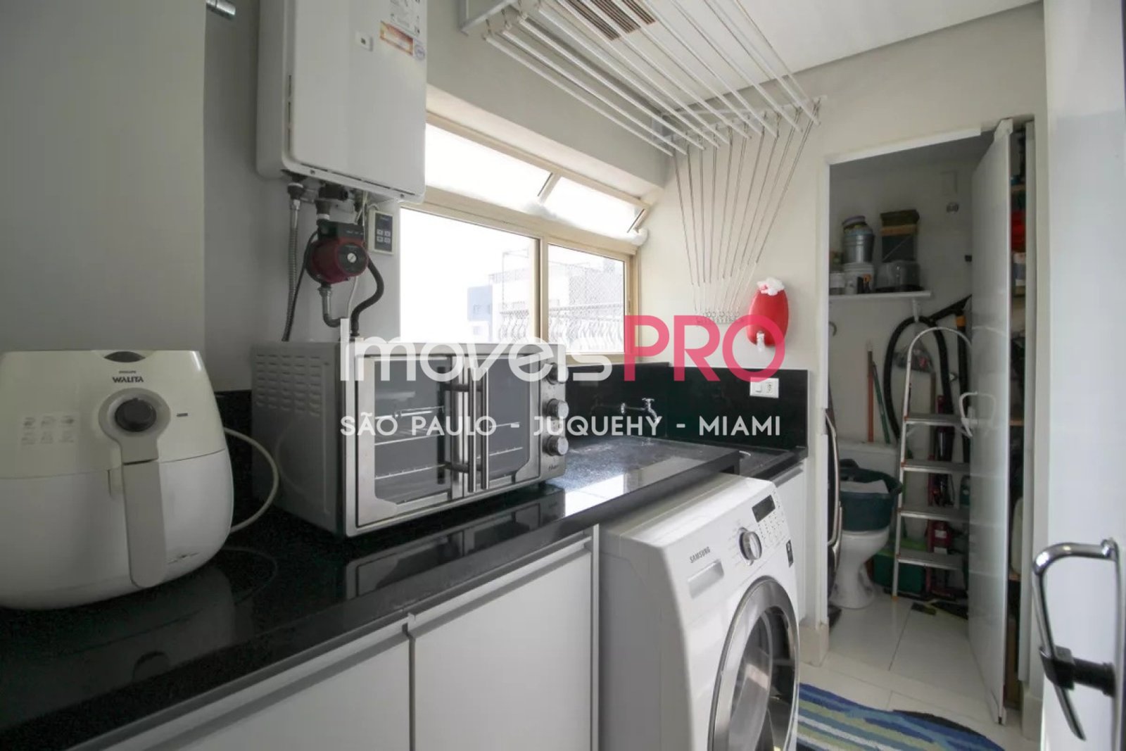 Foto :: https://assets.imoveispro.com.br/thumb/IP34826/cobertura-venda-moema-passaros_IP34826_29_1920x1080.jpg?