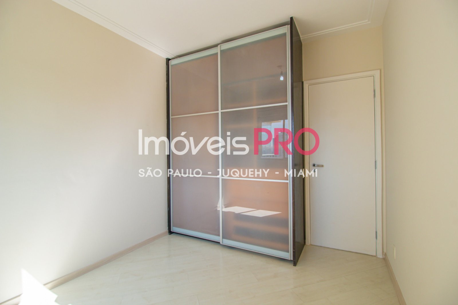 Foto :: https://assets.imoveispro.com.br/thumb/IP34827/apartamento-venda-brooklin_IP34827_35_1920x1080.jpg?