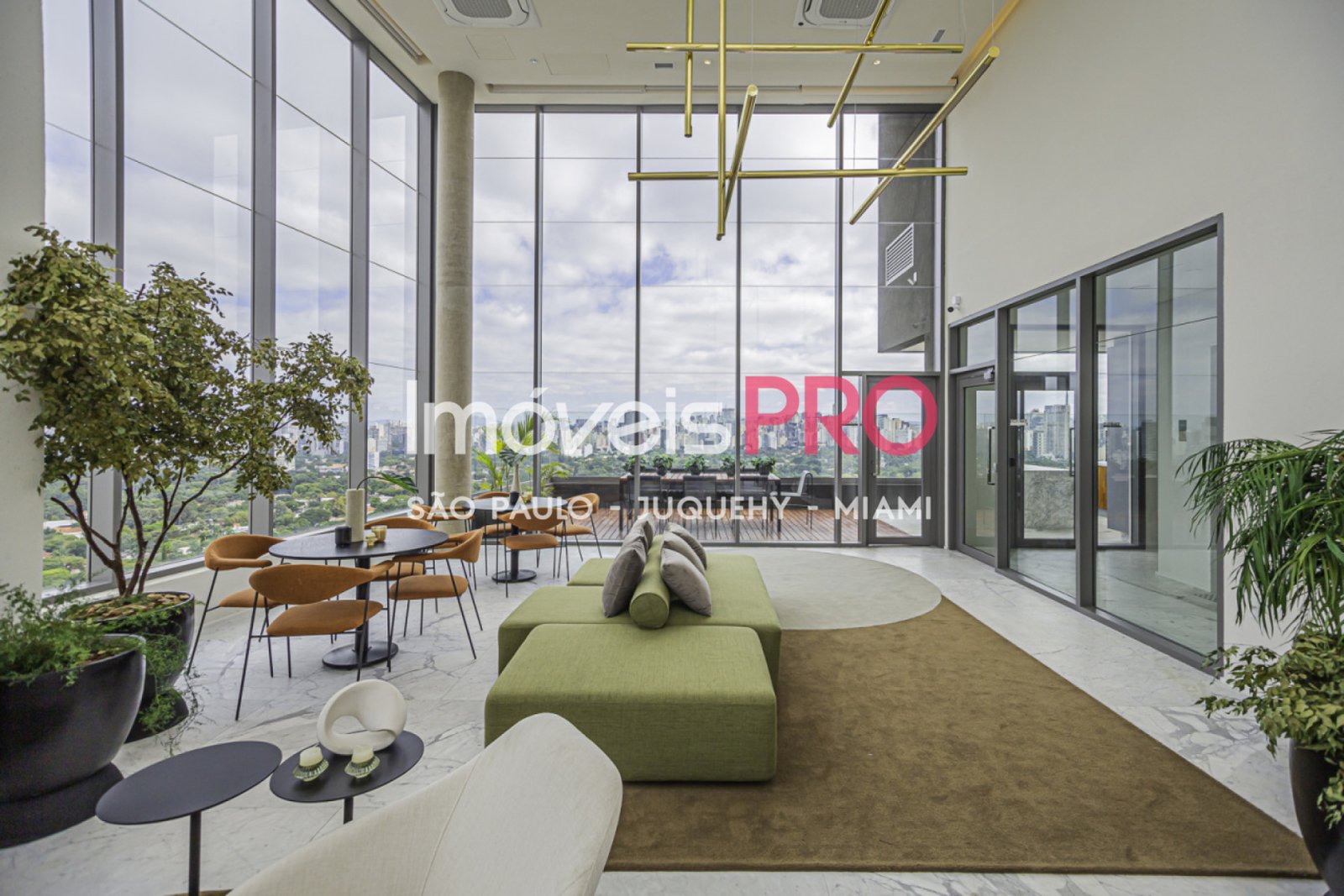 Foto :: https://assets.imoveispro.com.br/thumb/IP34842/apartamento-venda-itaim-bibi_IP34842_41_1920x1080.jpg?