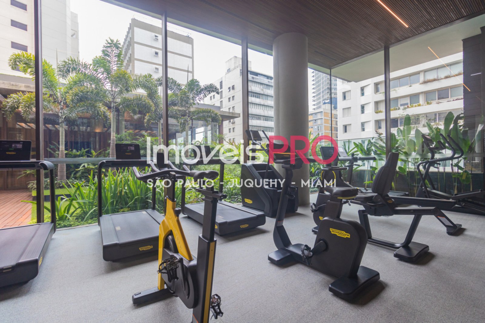 Foto :: https://assets.imoveispro.com.br/thumb/IP35053/apartamento-venda-itaim-bibi_IP35053_11_1920x1080.jpg?