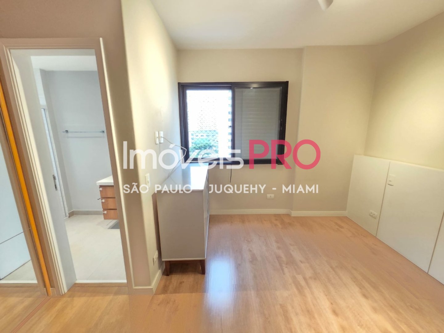 Foto :: https://assets.imoveispro.com.br/thumb/IP35144/apartamento-venda-brooklin_IP35144_17_1920x1080.jpg?