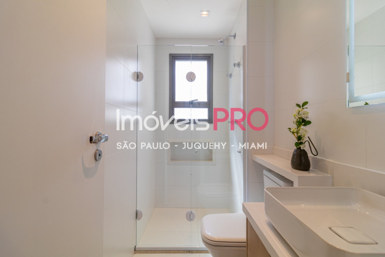 Foto :: https://assets.imoveispro.com.br/thumb/IP35223/apartamento-venda-brooklin_IP35223_29_1920x1080.jpg?