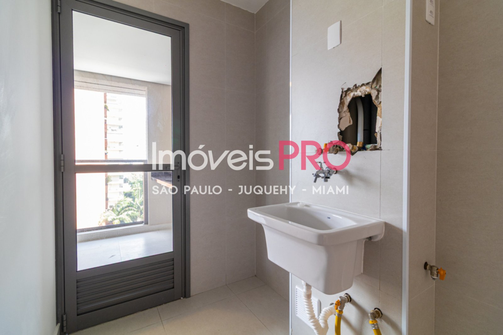 Foto :: https://assets.imoveispro.com.br/thumb/IP35236/apartamento-venda-brooklin-paulista_IP35236_29_1920x1080.jpg?