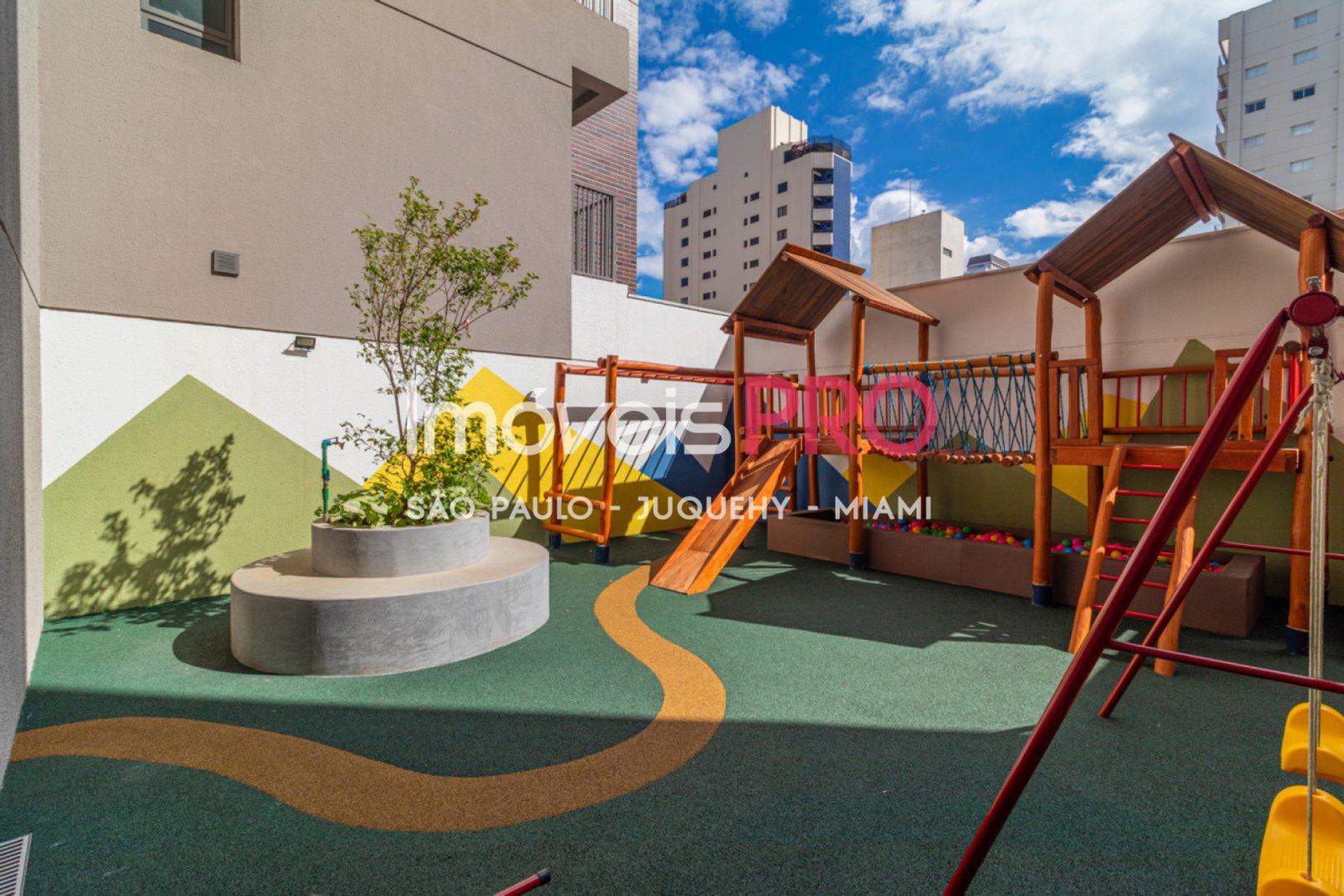 Foto :: https://assets.imoveispro.com.br/thumb/IP35246/apartamento-venda-brooklin-paulista_IP35246_41_1920x1080.jpg?