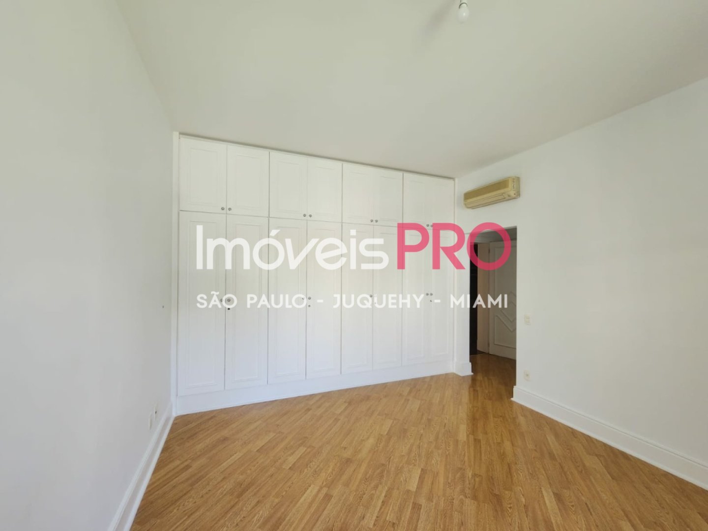 Foto :: https://assets.imoveispro.com.br/thumb/IP35610/apartamento-aluguel-jardim-guedala_IP35610_29_1920x1080.jpg?