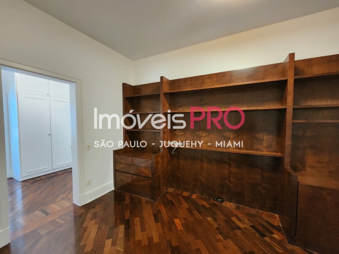 Foto :: https://assets.imoveispro.com.br/thumb/IP35610/apartamento-aluguel-morumbi_IP35610_17_1920x1080.jpg?