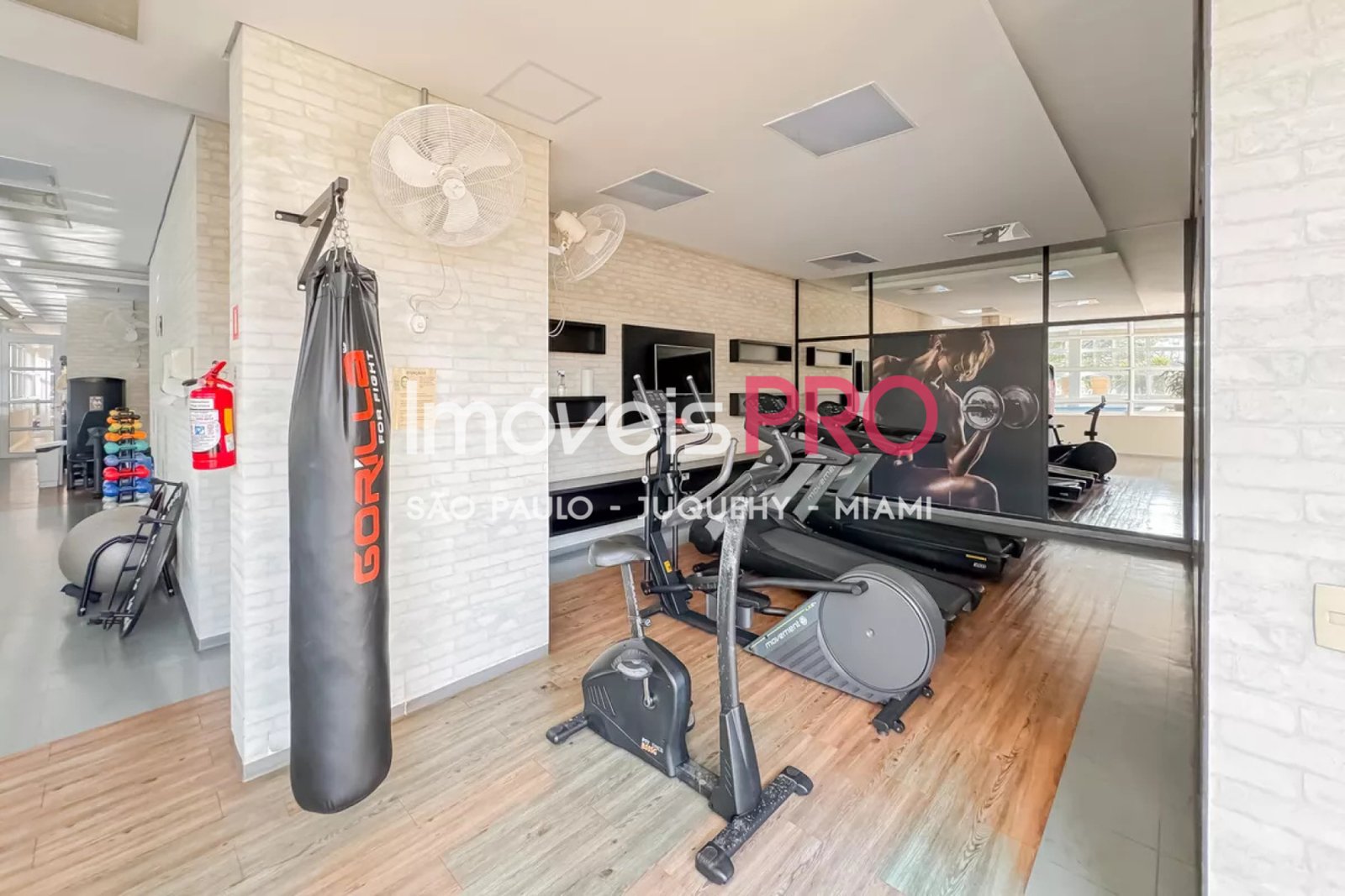 Foto :: https://assets.imoveispro.com.br/thumb/IP35928/apartamento-venda-jardim-da-gloria_IP35928_23_1920x1080.jpg?