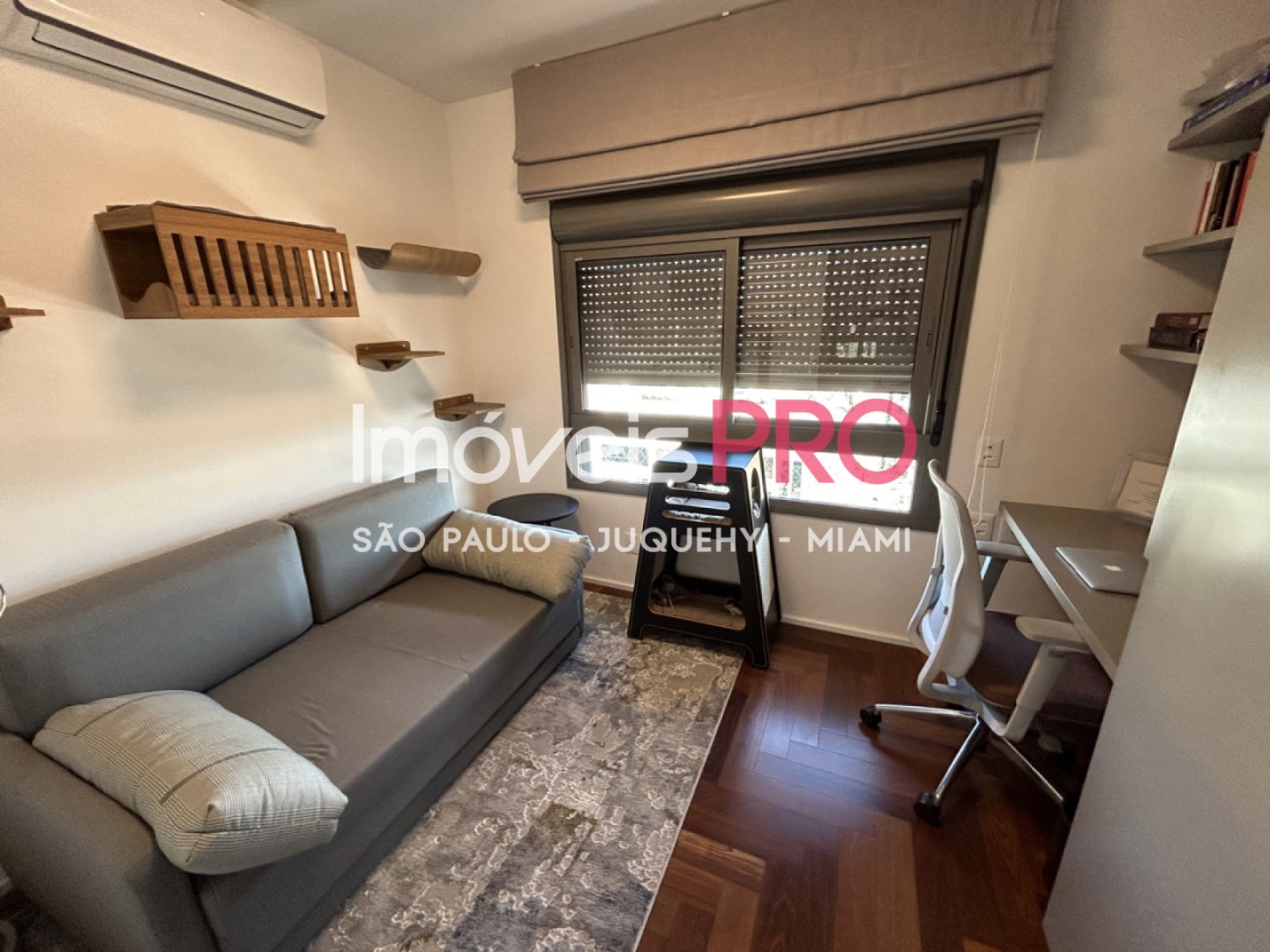 Foto :: https://assets.imoveispro.com.br/thumb/IP35943/apartamento-venda-vila-mariana_IP35943_35_1920x1080.jpg?