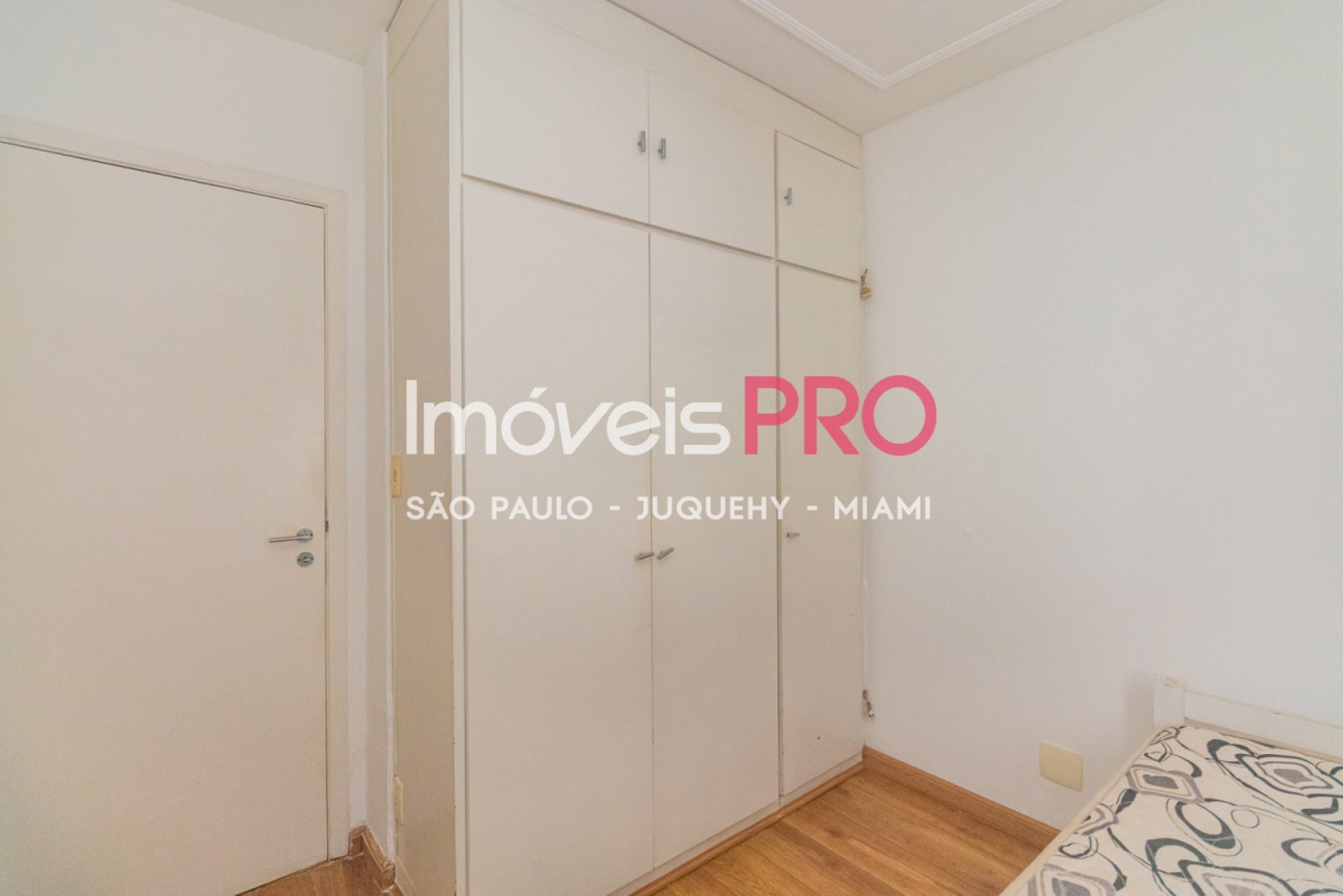 Foto :: https://assets.imoveispro.com.br/thumb/IP36146/apartamento-venda-moema_IP36146_23_1920x1080.jpg?