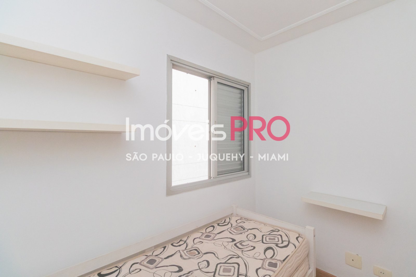 Foto :: IP36146
